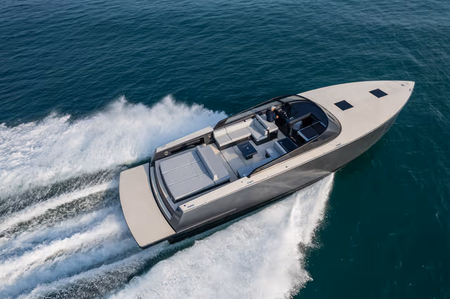 VanDutch 55 yacht